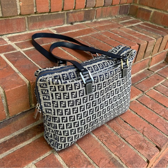 Designer Inspired Purse/Makeup Bag - Picture 2 of 12